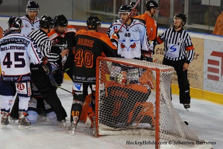 Tours  3 - 4 Angers 