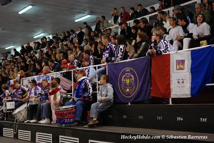 Tours  3 - 4 Angers 
