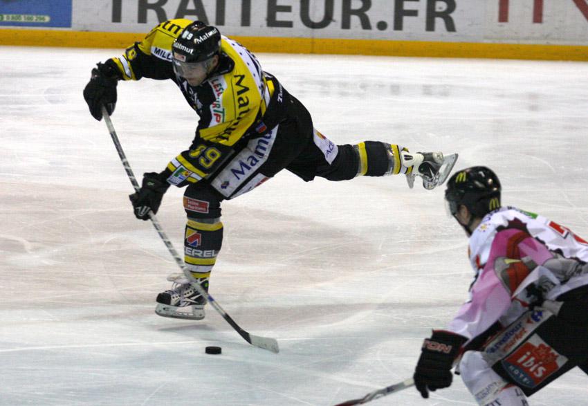 Rouen 5 - 3 Amiens 