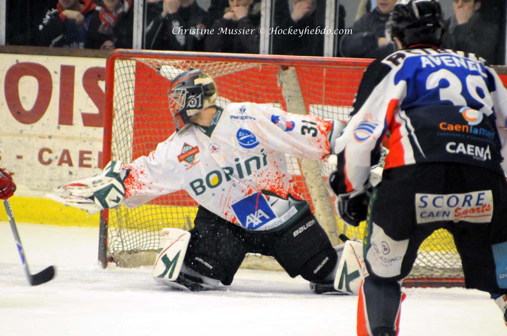 Caen  3 - 2 Mont-Blanc