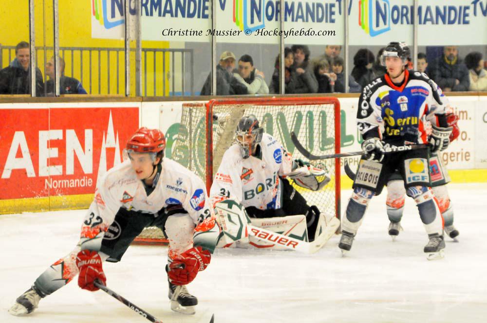 Caen  3 - 2 Mont-Blanc