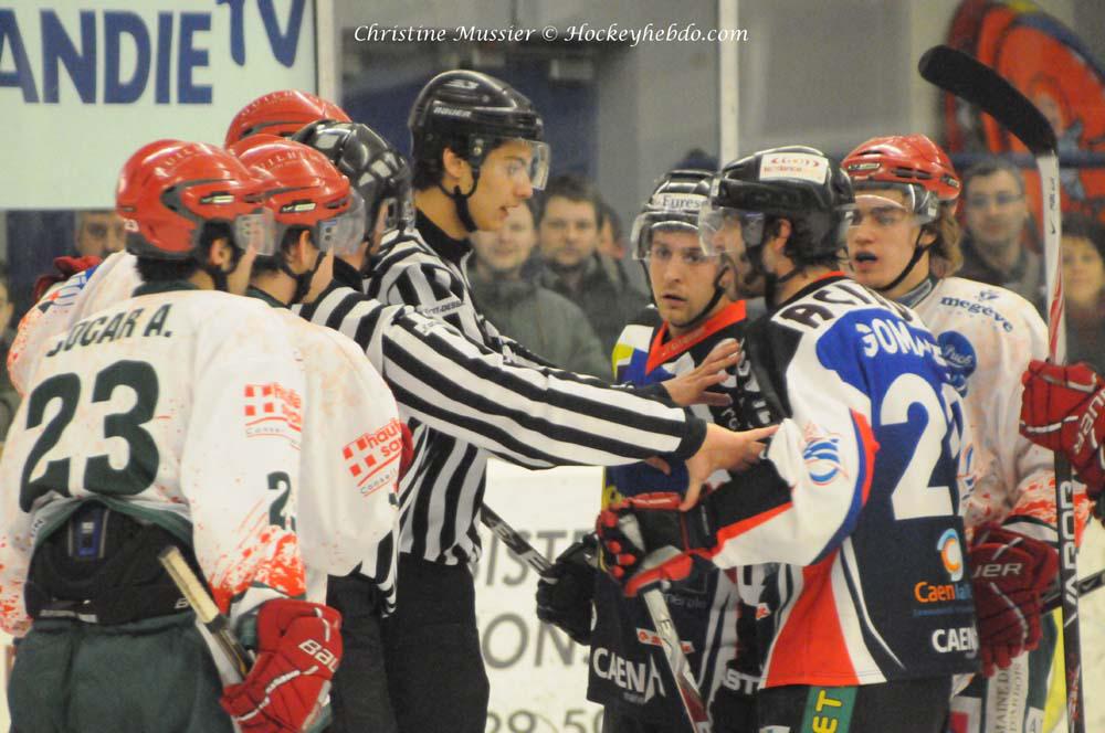 Caen  3 - 2 Mont-Blanc