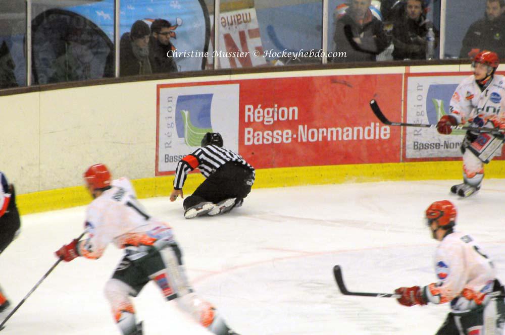 Caen  3 - 2 Mont-Blanc