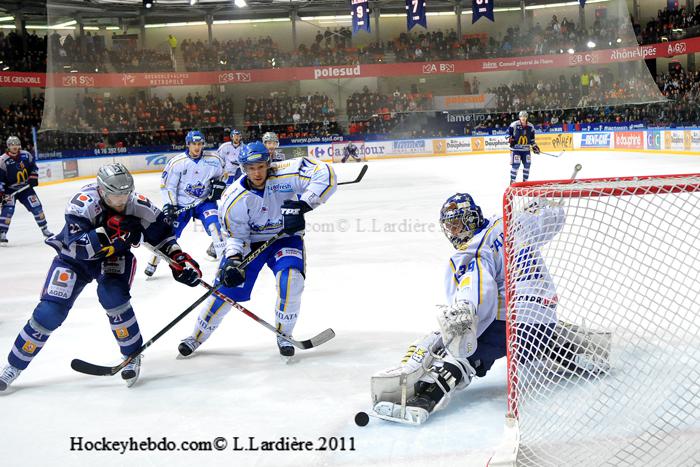 Grenoble  2 - 4 Villard-de-Lans