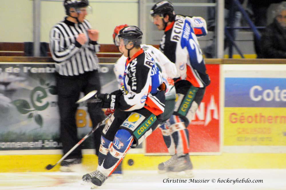 Caen  1 - 2 Mont-Blanc