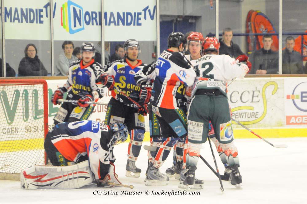 Caen  1 - 2 Mont-Blanc