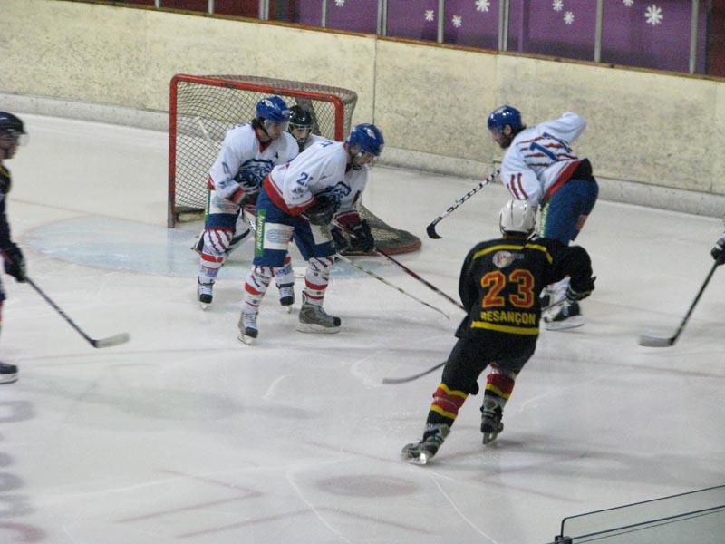 Besançon 3 - 10 Compiègne