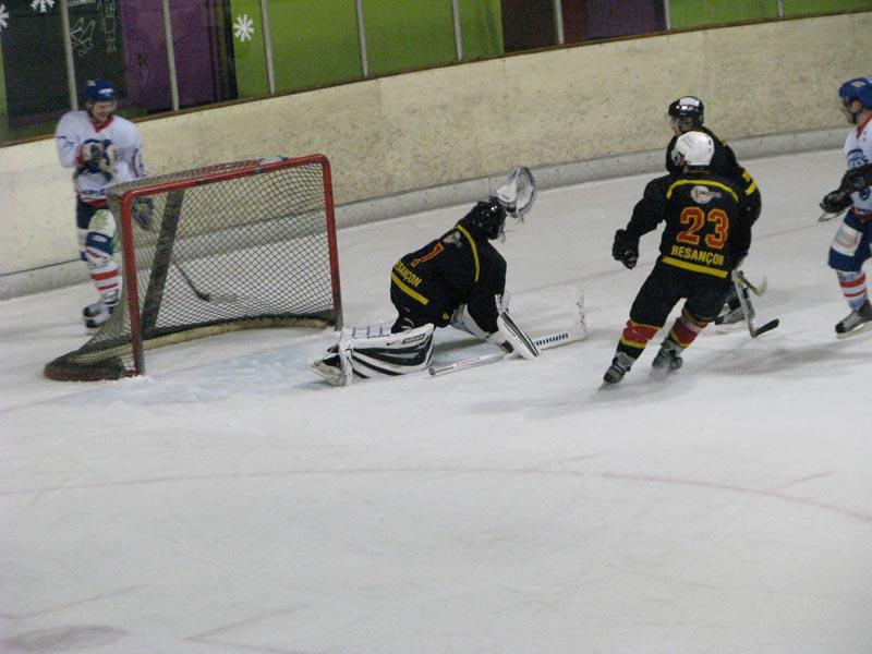 Besançon 3 - 10 Compiègne