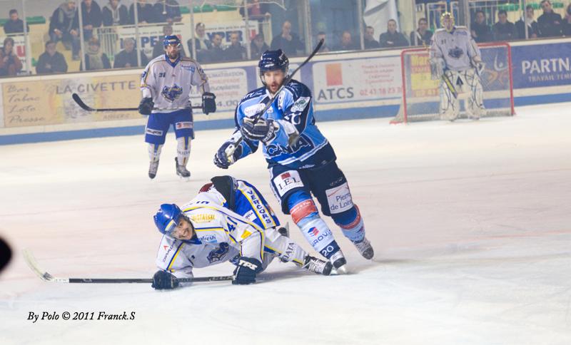 Angers  10 - 1 Villard-de-Lans