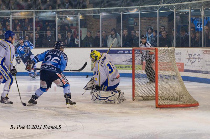 Angers  10 - 1 Villard-de-Lans