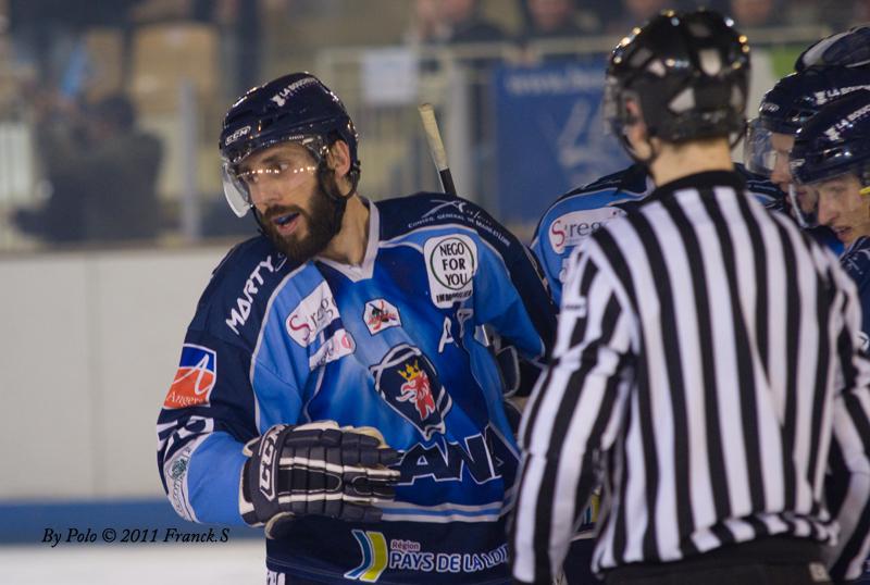Angers  10 - 1 Villard-de-Lans