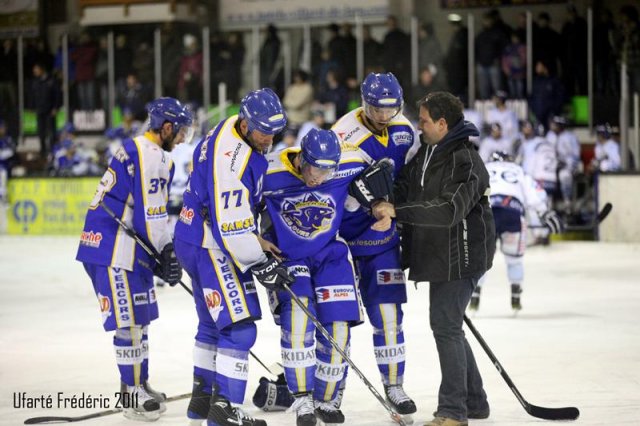 Photo hockey match Villard-de-Lans - Angers  le 11/03/2011