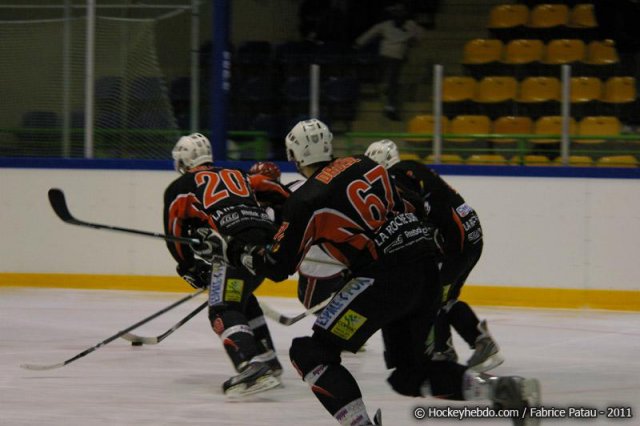 Photo hockey match La Roche-sur-Yon - Evry  le 12/03/2011