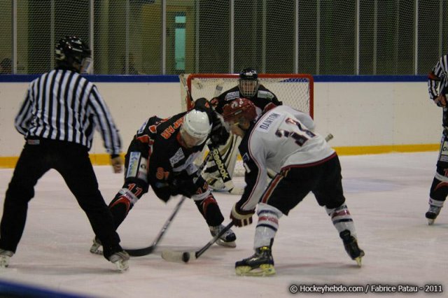 Photo hockey match La Roche-sur-Yon - Evry  le 12/03/2011