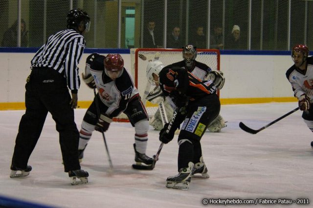 Photo hockey match La Roche-sur-Yon - Evry  le 12/03/2011