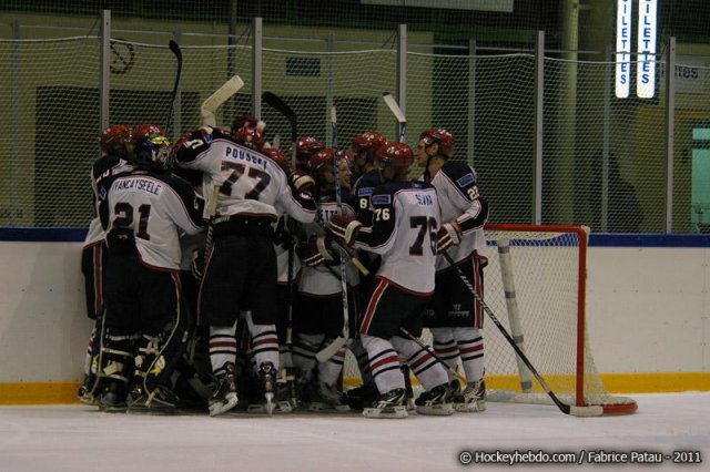 Photo hockey match La Roche-sur-Yon - Evry  le 12/03/2011