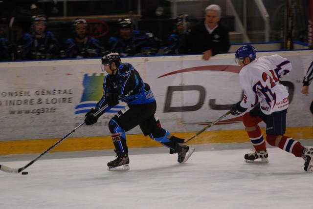 Tours  10 - 0 Asnières II