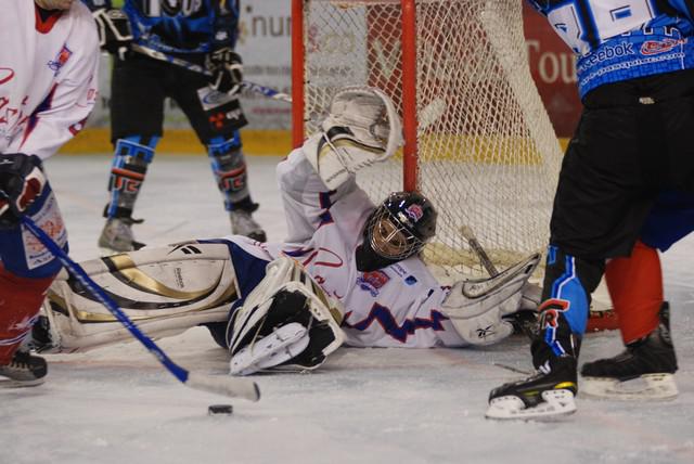 Tours  10 - 0 Asnières II