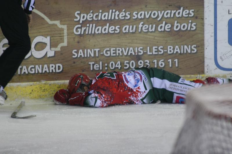 Mont-Blanc 1 - 2 Caen 