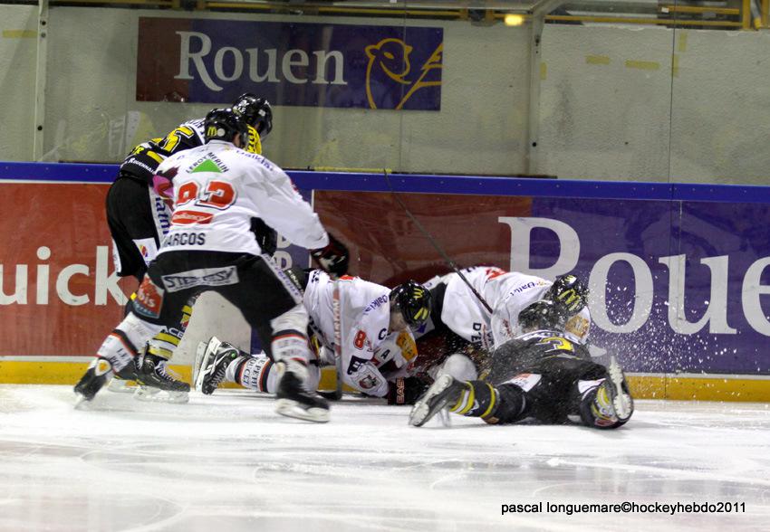 Rouen 3 - 1 Amiens 