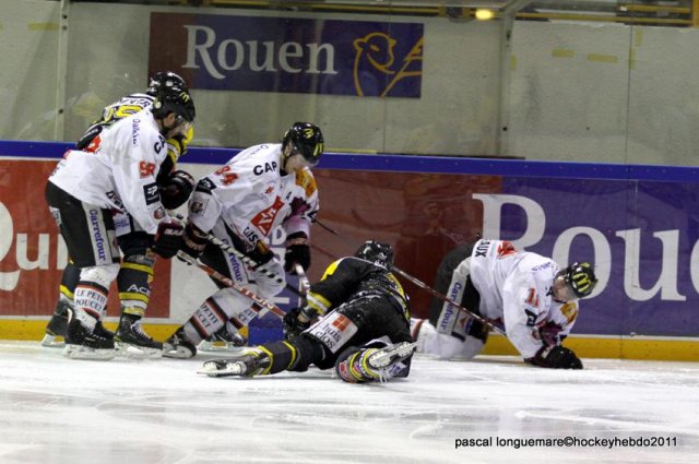 Photo hockey match Rouen - Amiens  le 18/03/2011