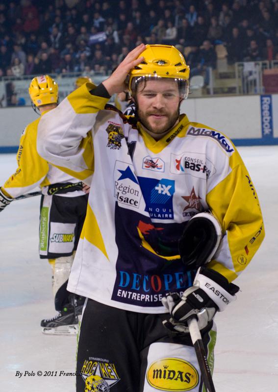 Angers  6 - 1 Strasbourg 