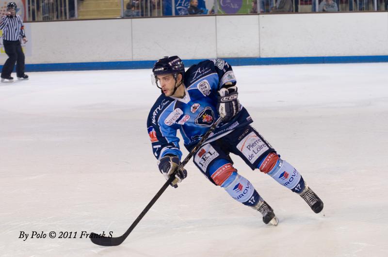 Angers  6 - 1 Strasbourg 