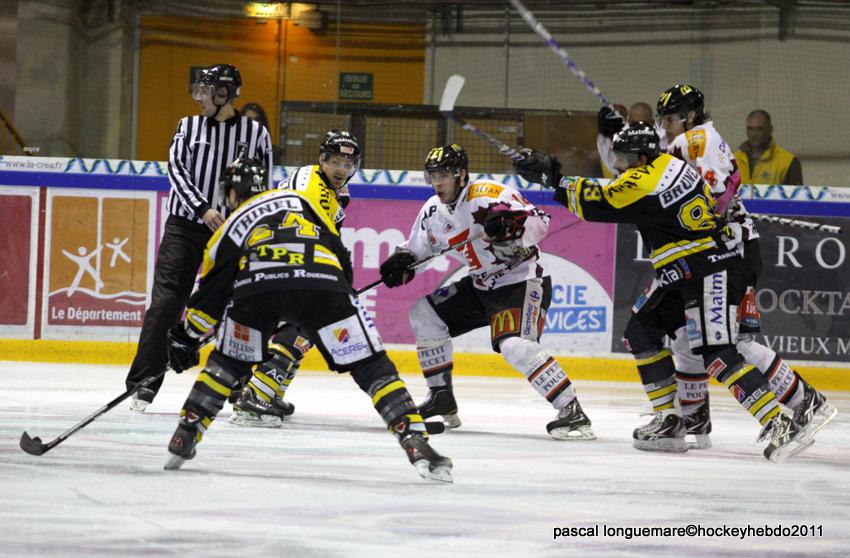 Rouen 2 - 1 Amiens 