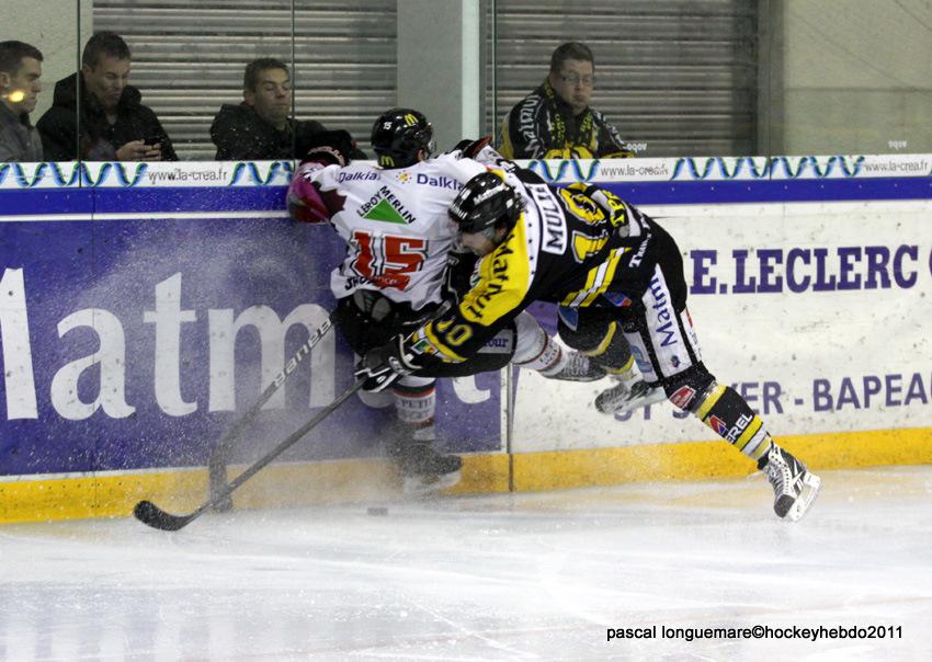 Rouen 2 - 1 Amiens 
