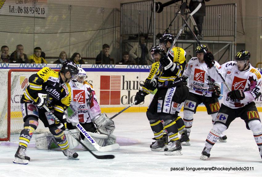 Rouen 2 - 1 Amiens 