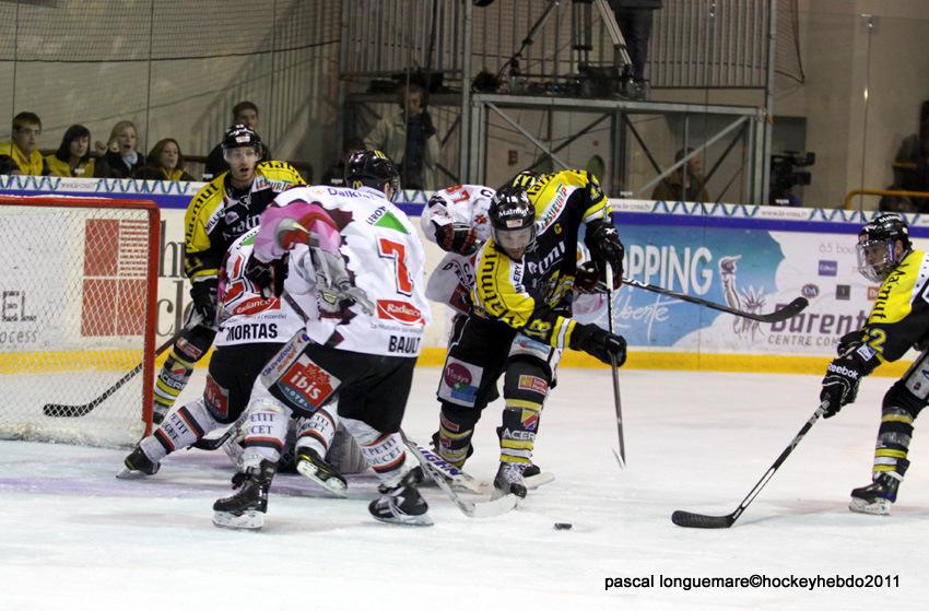 Rouen 2 - 1 Amiens 
