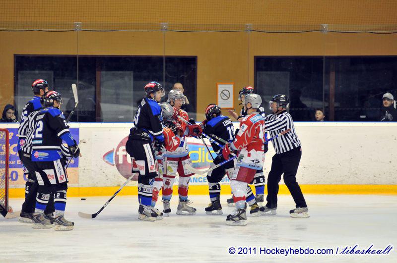 Nantes 5 - 5 Annecy