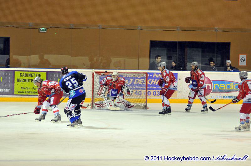 Nantes 5 - 5 Annecy