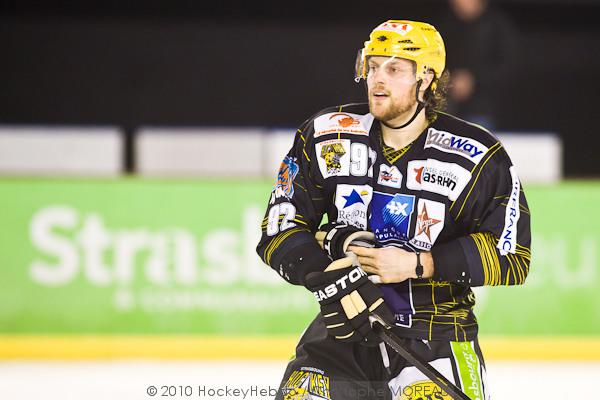 Strasbourg  2 - 1 Angers 