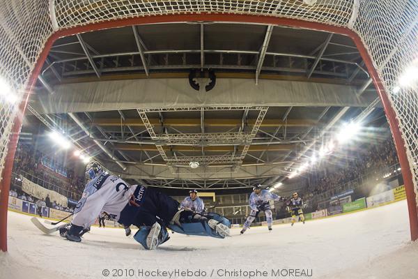 Strasbourg  2 - 1 Angers 