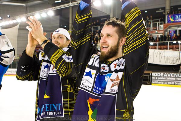 Strasbourg  2 - 1 Angers 