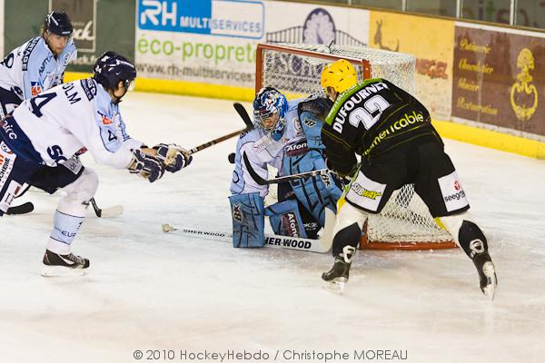Strasbourg  3 - 1 Angers 