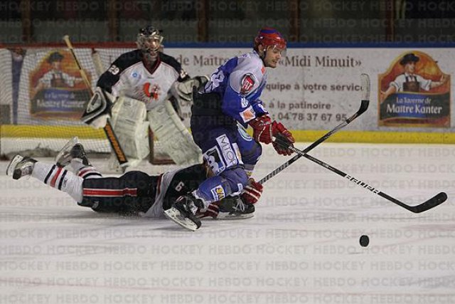 Photo hockey match Lyon - Evry  le 26/03/2011