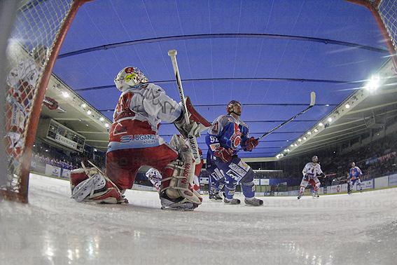 Lyon 2 - 3 Annecy