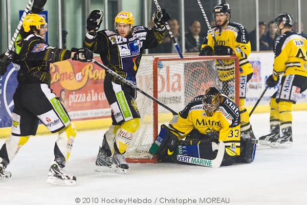 Strasbourg  2 - 4 Rouen