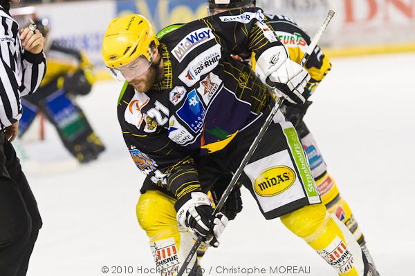 Strasbourg  2 - 4 Rouen
