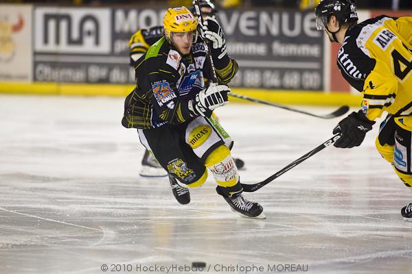 Strasbourg  2 - 4 Rouen