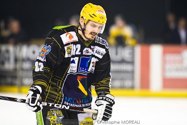 Strasbourg  2 - 4 Rouen