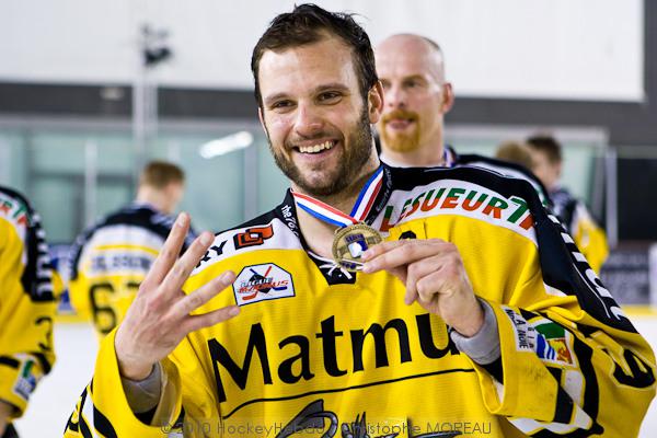 Strasbourg  2 - 4 Rouen