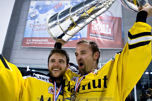 Strasbourg  2 - 4 Rouen