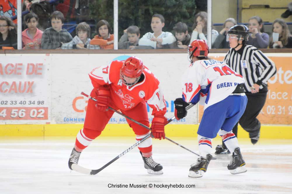 Mondial Féminin : Danemark vs Angleterre — Reportage