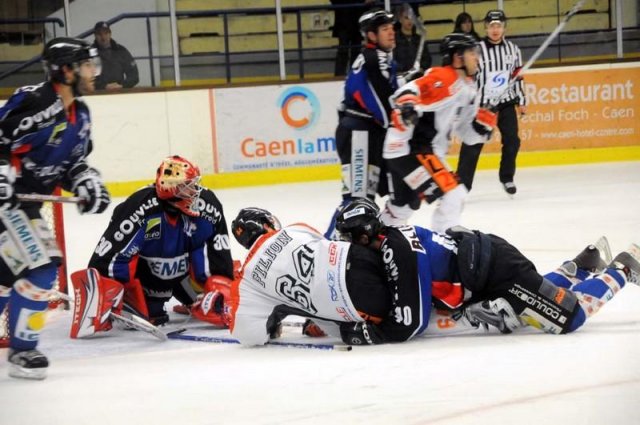 Photo hockey match Caen  - Tours  le 07/10/2008