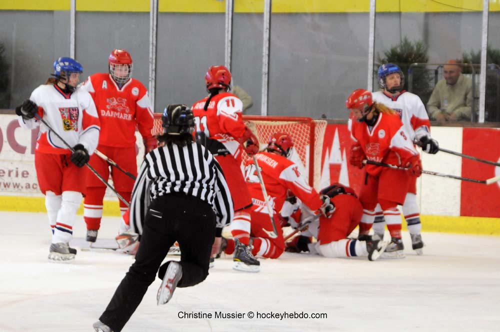 Mondial Féminin : Danemark vs Rep. Tchèque — Reportage