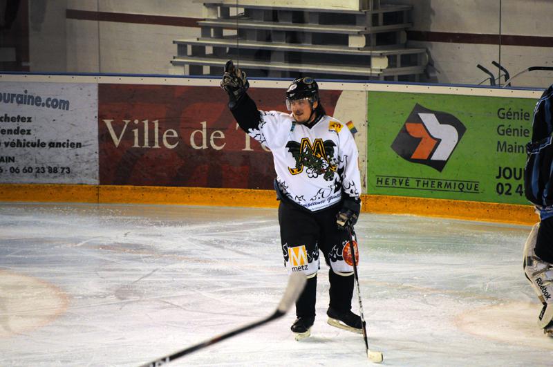 Metz 8 - 1 Tours 