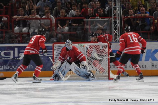 Photo hockey reportage France Canada : Vu par Emily